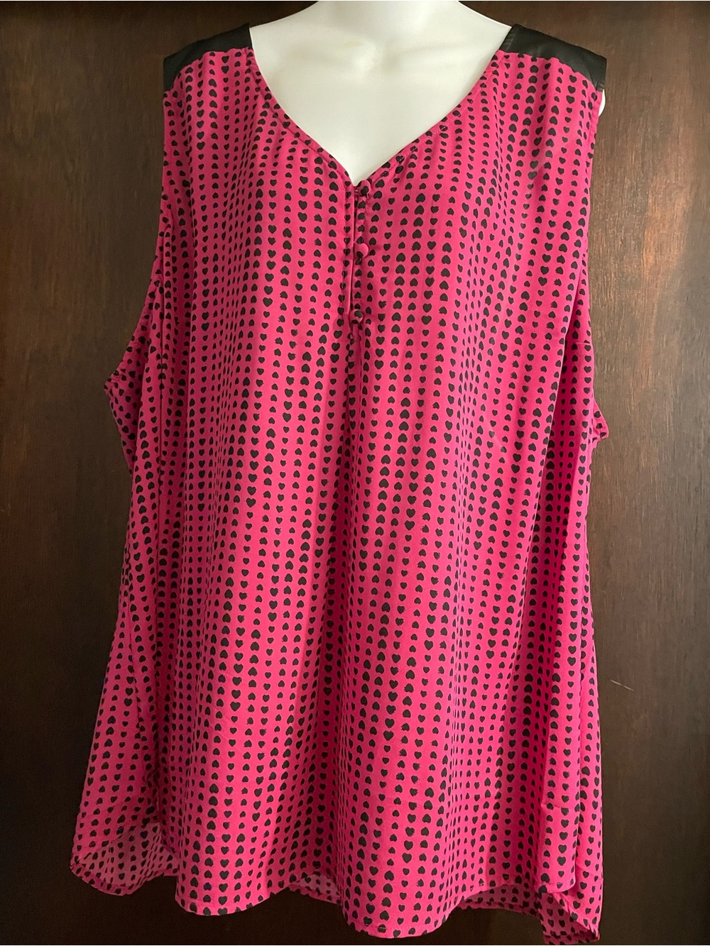 Torrid Brand Women's size 5 Bright Pink & Black Sleeveless Blouse Faux Leather